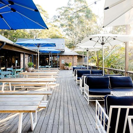 Avoca Beach Hotel Bagian luar foto