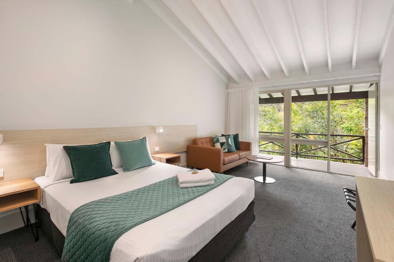 Avoca Beach Hotel Bagian luar foto