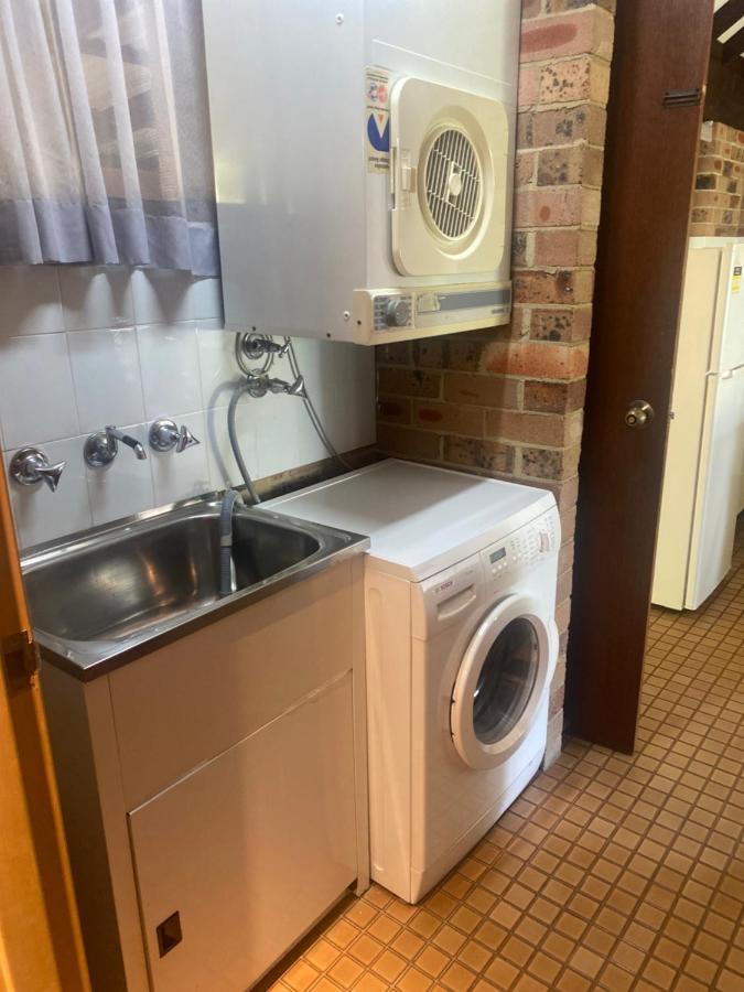 Avoca Beach Hotel Bagian luar foto