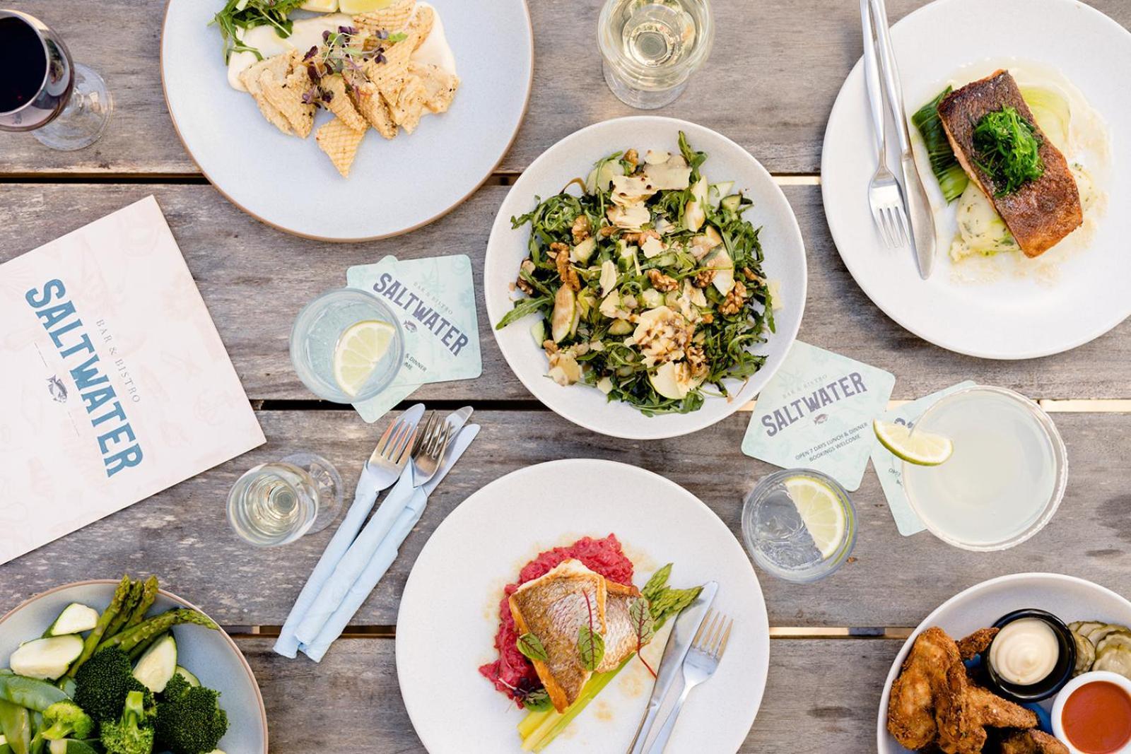 Avoca Beach Hotel Bagian luar foto