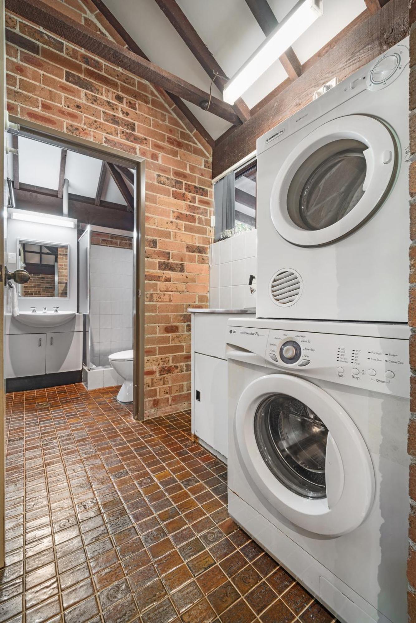 Avoca Beach Hotel Bagian luar foto