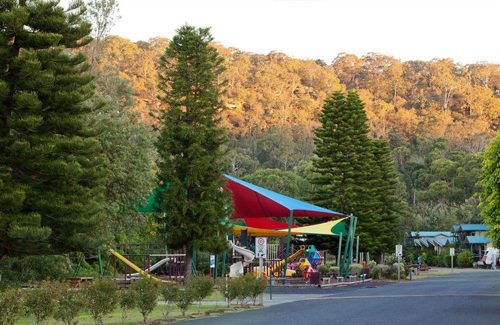 Avoca Beach Hotel Bagian luar foto