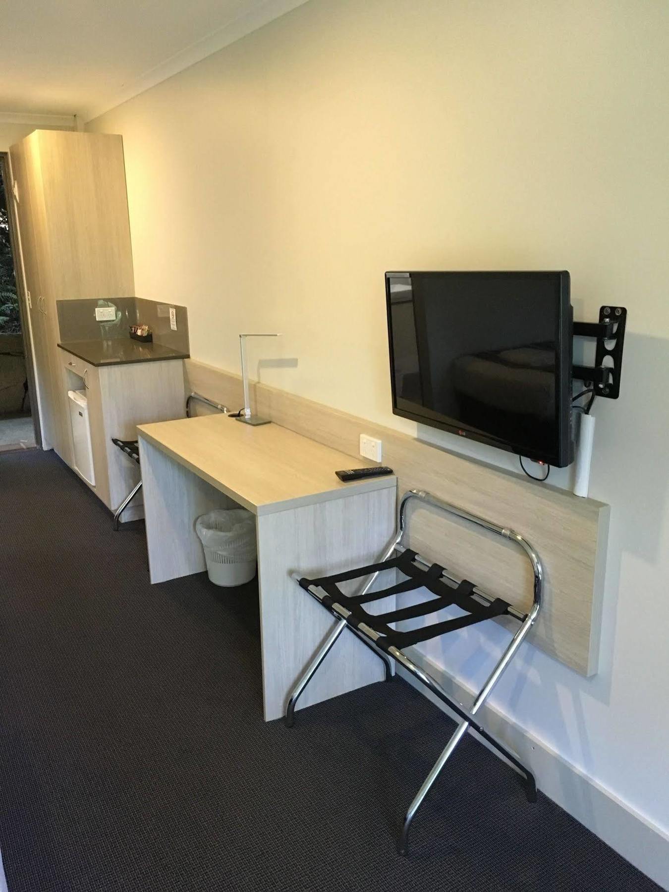 Avoca Beach Hotel Bagian luar foto
