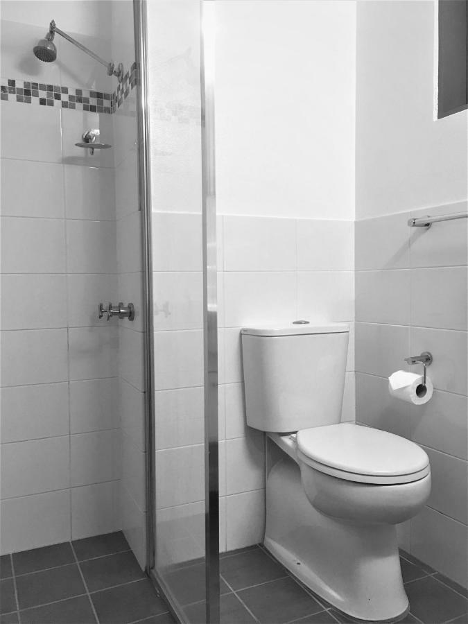 Avoca Beach Hotel Bagian luar foto